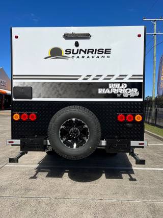 Sunrise Wild Warrior 21ft Off Road view 13