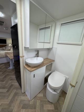 Sunset Explorer Ultimate 21ft Off Road Bunk view 28
