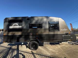 Sunset Family Haven 18ft6 Off Road Double Bunk view 6