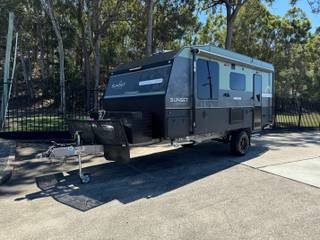 Sunset Wildtrekker 18ft9 Off Road & Off Grid view 7