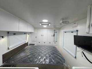 Sunrise La Maison 23ft6 Front Wardrobes view 5