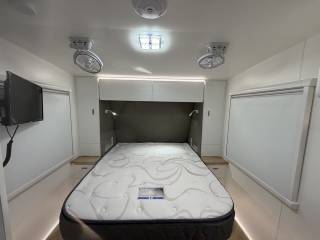Sunrise Tropicana 22ft Larger Ensuite view 9